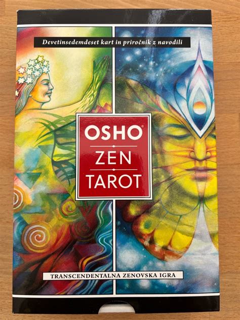 Zátišie s Osho Zen Tarot kartami v pokojnom prostredí