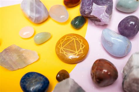 Ilustrácia znázorňujúca cestu osobného rastu a harmonizácie čakier