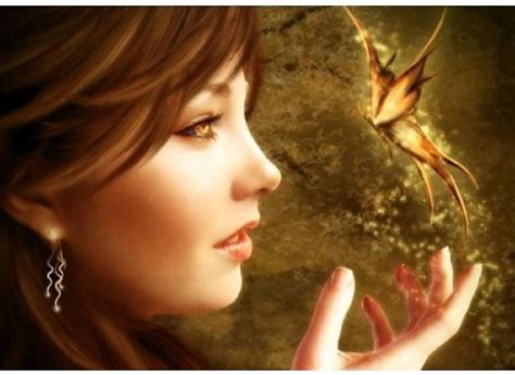 Žena s motýľom na ruke