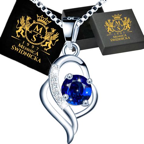 Náhrdelník so smaragdom ako darček pre Raka