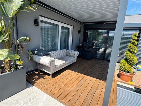 Symbol Kozorožca s prvkami zeme a kameňa