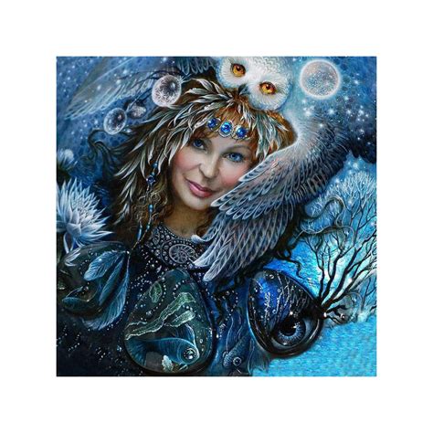 mystická sova v mesačnom svetle