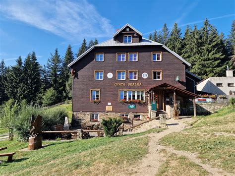 Kamenná chata v pohorí Gredos