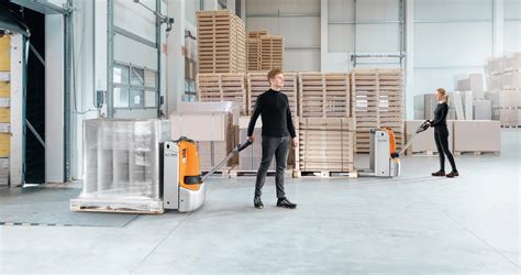 prehľadne usporiadané pracovné miesto