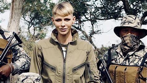 ilustrácia princeznej Sofie v kráľovskom paláci obklopenej zvieracími kamarátmi