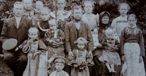 Historická ilustrácia znázorňujúca súboj medzi ľudskou vôľou a vrtkavou náhodou