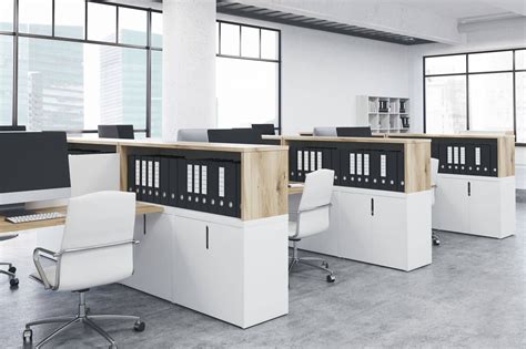 Pracovná kancelária zameraná na organizáciu a detaily