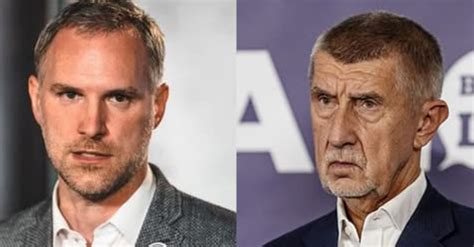 Maska symbolizujúca prefíkanosť a skryté úmysly