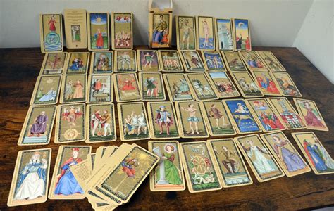 Staré a moderné tarotové balíčky