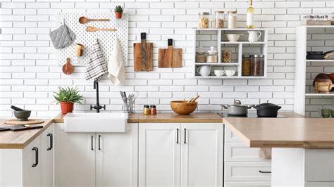 čistá a usporiadaná kuchyňa