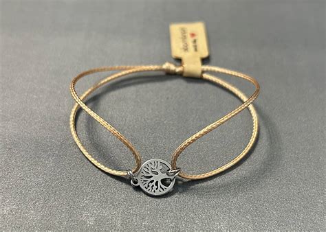 Náramok so Stromom života a červeným strapcom