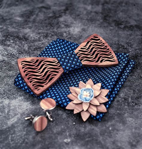 Ilustrácia ženy meditujúcej s vlnkami zvuku vychádzajúcimi z jej úst