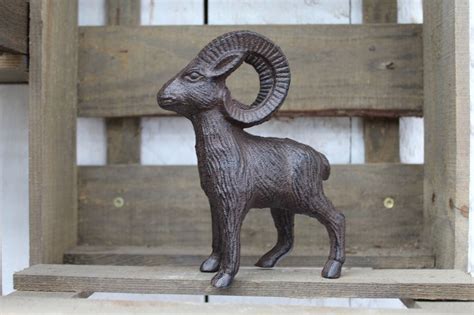 Symbol Kozorožca znázorňujúci jeho disciplínu a cieľavedomosť