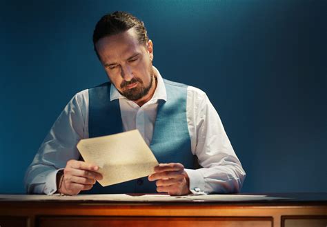 Ilustrácia anjela bojujúceho s drakom