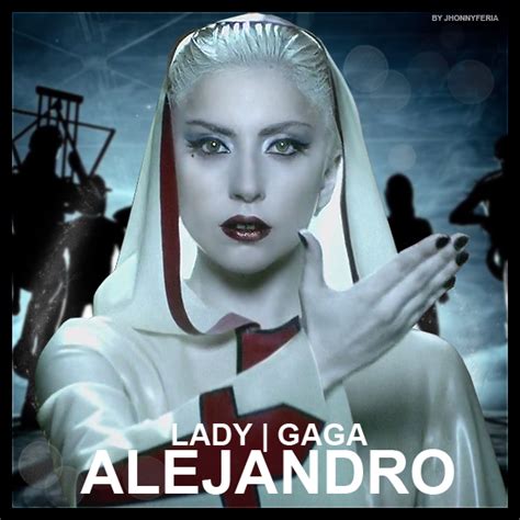 Lady Gaga v klipe Alejandro