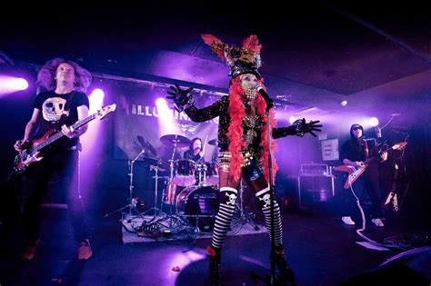 Jana Kratochvílová s kapelou